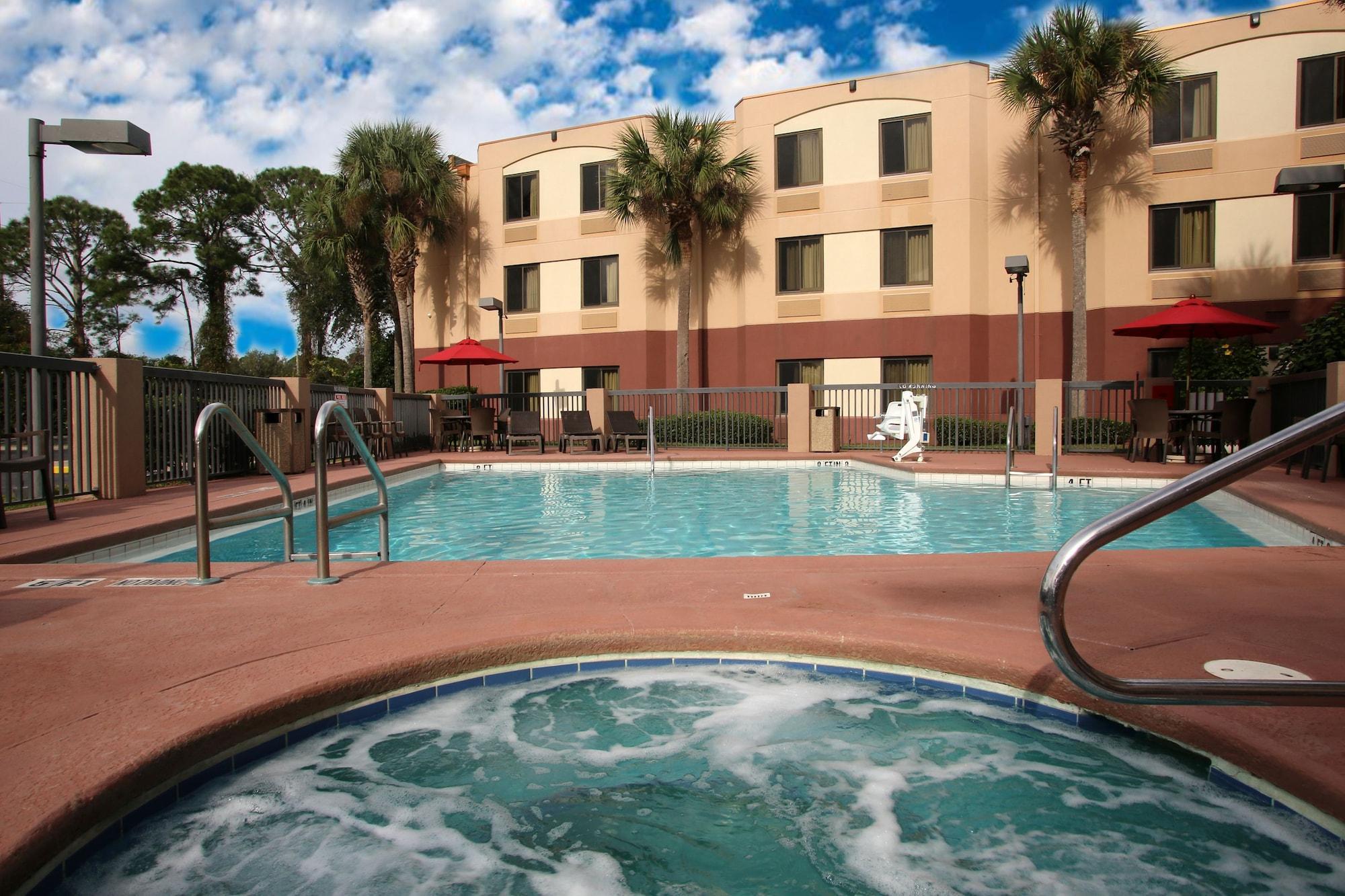 Red Roof Inn Plus+ Palm Coast Bagian luar foto